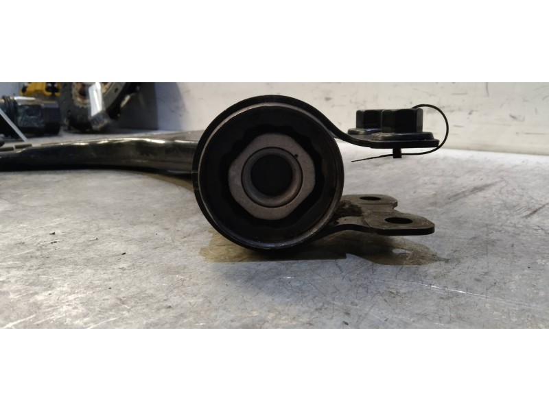 Recambio de brazo suspension inferior delantero izquierdo para volvo s40 berlina referencia OEM IAM   