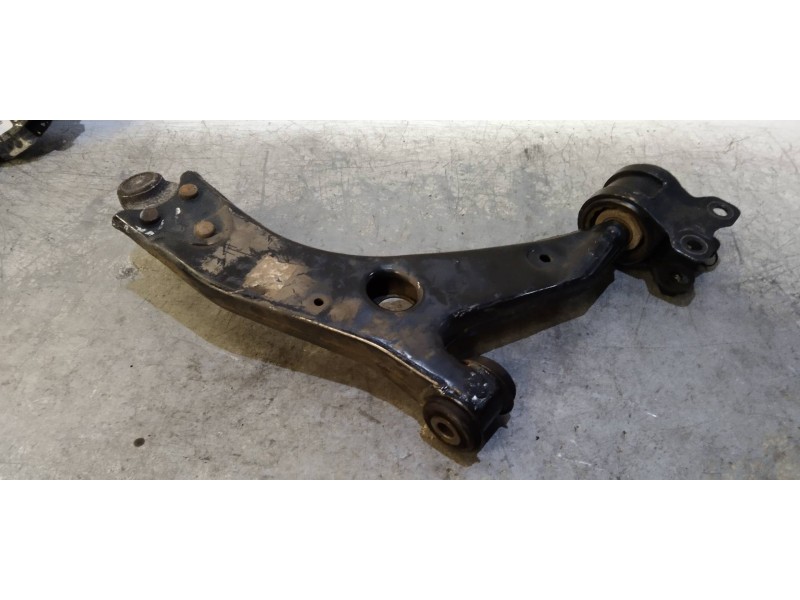 Recambio de brazo suspension inferior delantero izquierdo para volvo s40 berlina referencia OEM IAM   