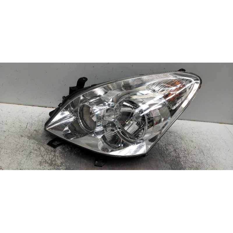 Recambio de faro izquierdo para toyota corolla verso (r1) 2.2 turbodiesel cat referencia OEM IAM   