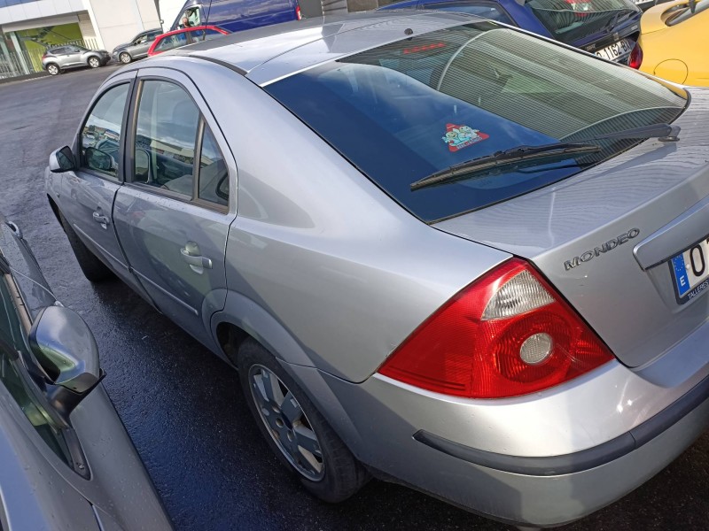 ford mondeo berlina (ge) del año 2005