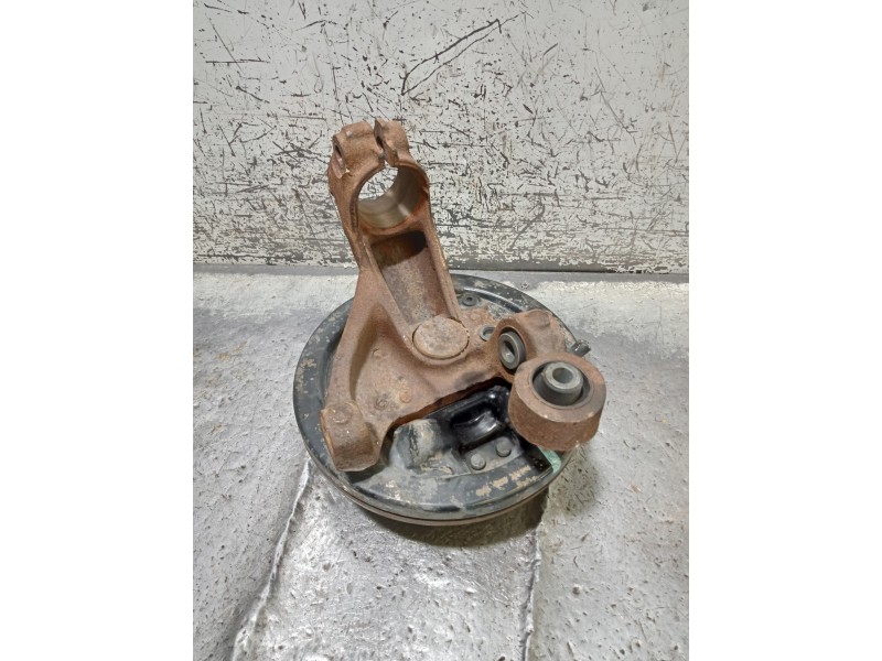 Recambio de mangueta trasera izquierda para ford mondeo berlina/familiar (fd) 1.8 16v cat referencia OEM IAM   