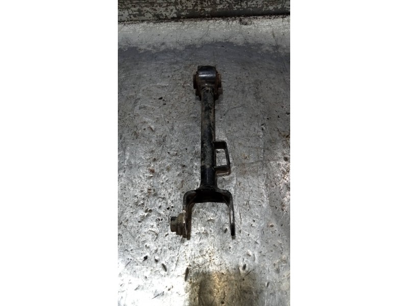 Recambio de brazo suspension superior trasero derecho para honda cr-v (re) luxury referencia OEM IAM   
