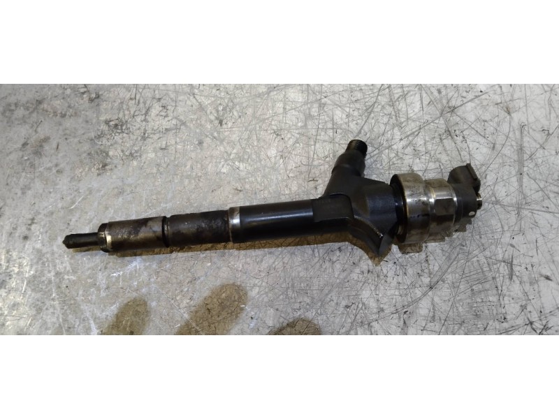 Recambio de inyector para opel zafira b energy referencia OEM IAM 8973762703  