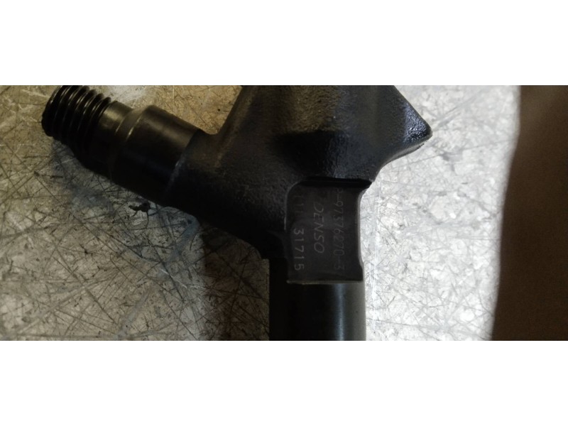 Recambio de inyector para opel zafira b energy referencia OEM IAM 8973762703  