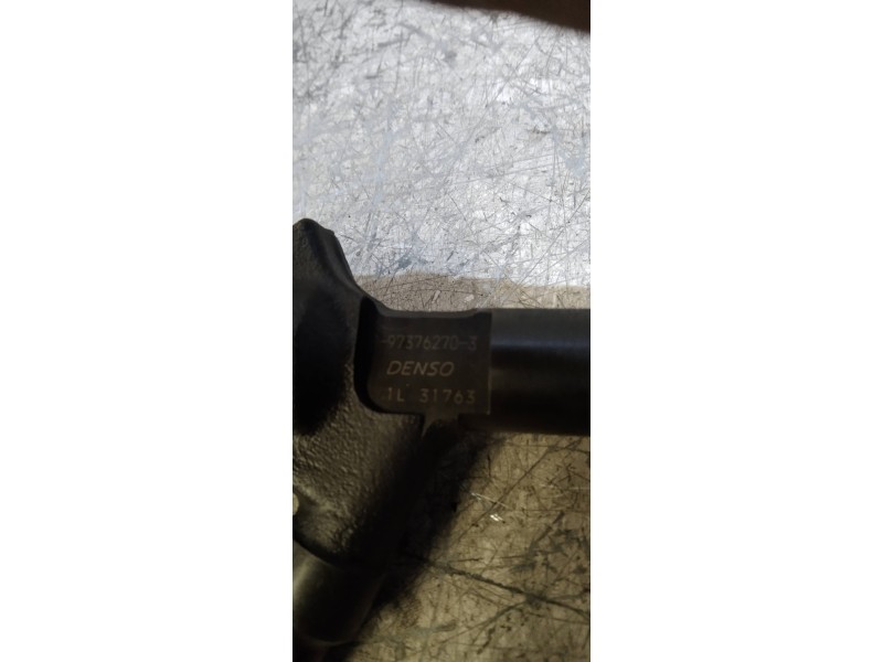 Recambio de inyector para opel zafira b energy referencia OEM IAM 8973762703  