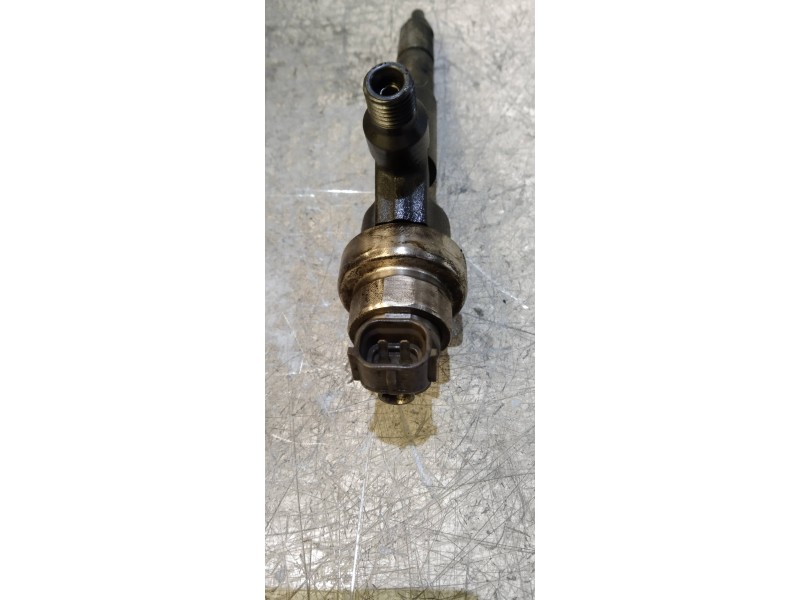 Recambio de inyector para opel zafira b energy referencia OEM IAM 8973762703  