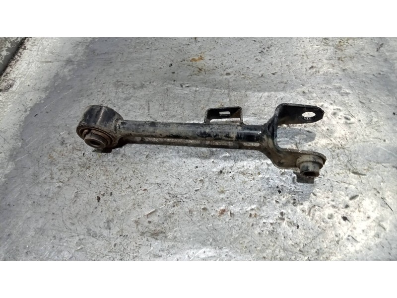 Recambio de brazo suspension superior trasero derecho para honda cr-v (re) luxury referencia OEM IAM   