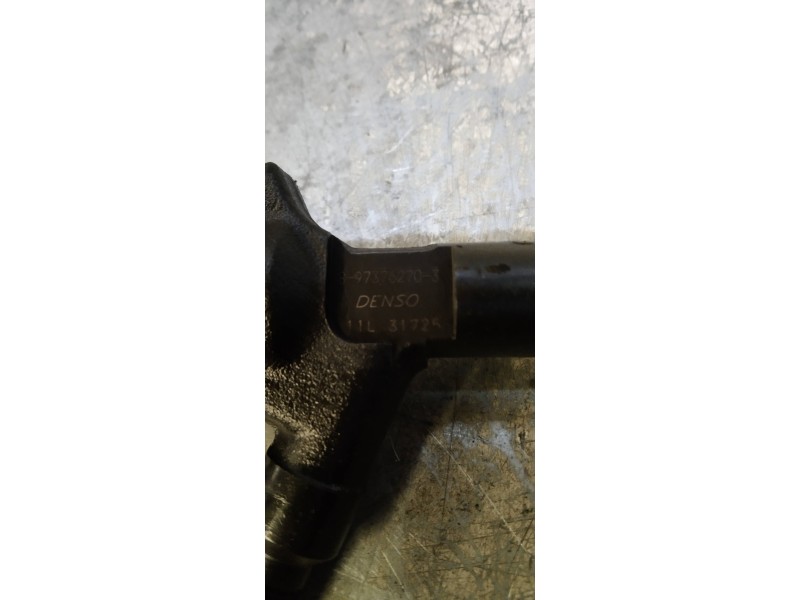 Recambio de inyector para opel zafira b energy referencia OEM IAM 8973762703  