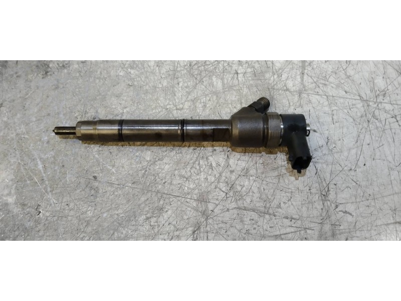 Recambio de inyector para hyundai i30 classic referencia OEM IAM 0445110320 38002A900 