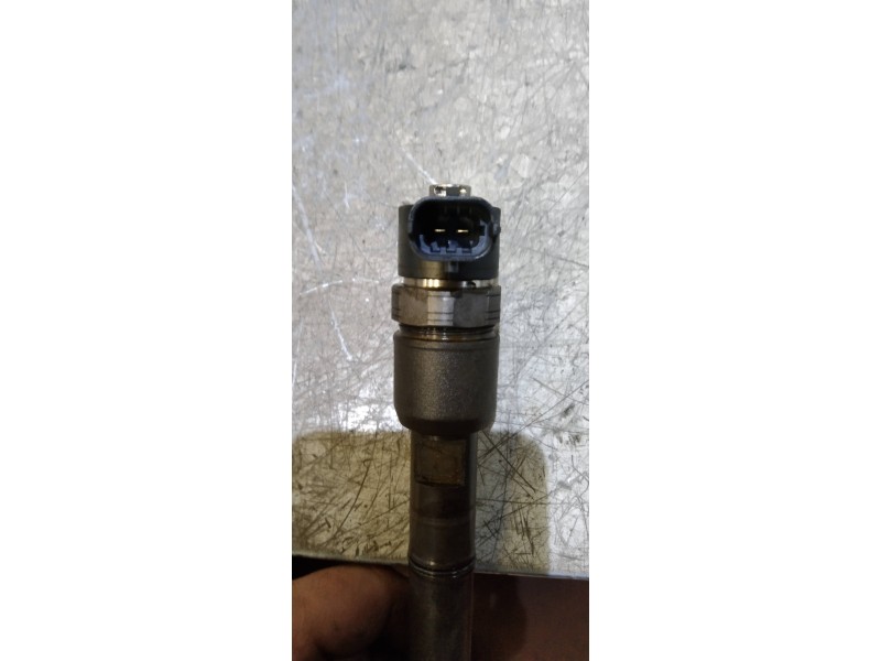 Recambio de inyector para hyundai i30 classic referencia OEM IAM 0445110320 38002A900 