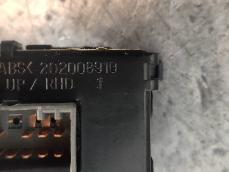 Recambio de mando limpia para kia rio basic referencia OEM IAM   