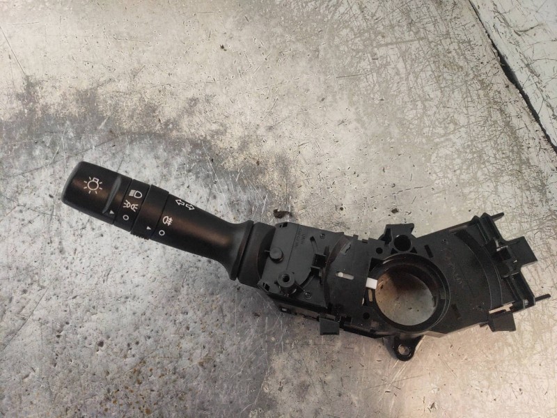 Recambio de mando luces para kia rio basic referencia OEM IAM   