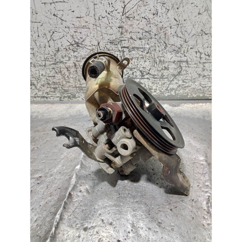 Recambio de bomba direccion para toyota yaris (ncp1/nlp1/scp1) 1.4 d-4d linea luna referencia OEM IAM   