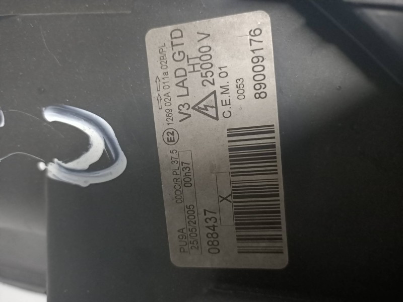 Recambio de faro izquierdo para citroen c8 2.0 16v cat (rfj / ew10a) referencia OEM IAM 89009176  XENON