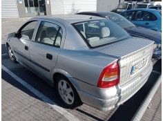 opel astra g berlina del año 2001 2