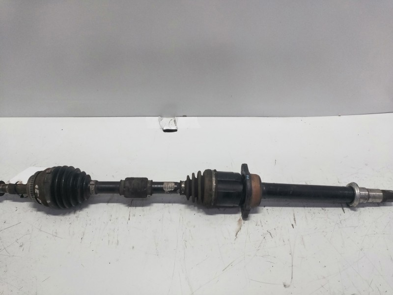 Recambio de transmision delantera derecha para toyota corolla verso (r1) 2.2 turbodiesel cat referencia OEM IAM   