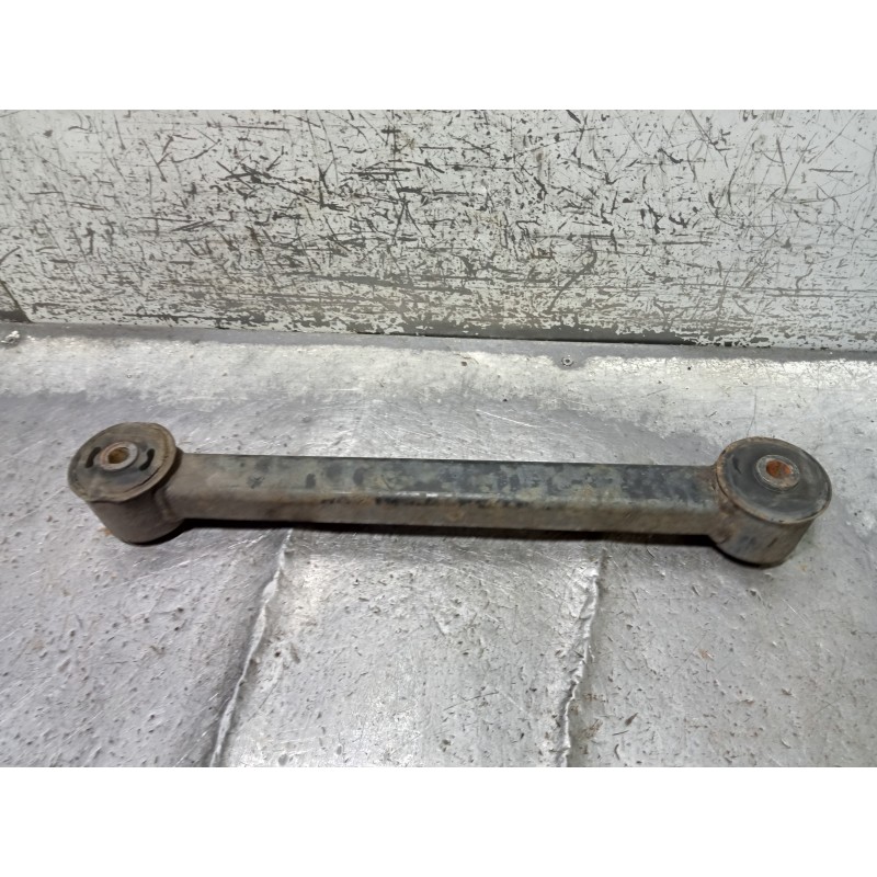 Recambio de brazo suspension inferior trasero izquierdo para jeep gr. cherokee (wh) 3.0 crd limited referencia OEM IAM   