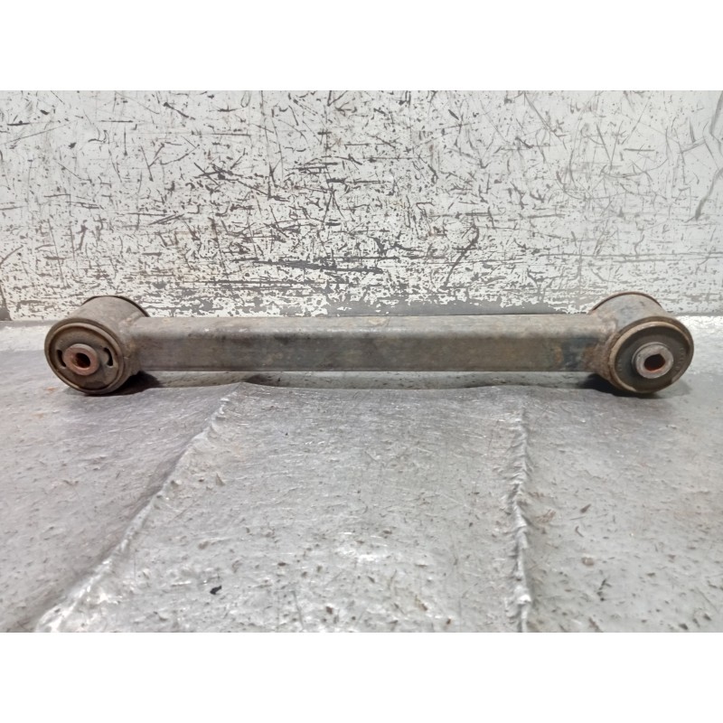 Recambio de brazo suspension inferior trasero izquierdo para jeep gr. cherokee (wh) 3.0 crd limited referencia OEM IAM   