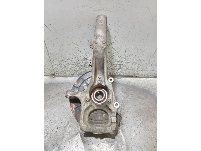 Recambio de mangueta delantera derecha para jeep gr. cherokee (wh) 3.0 crd limited referencia OEM IAM 52090178AD  