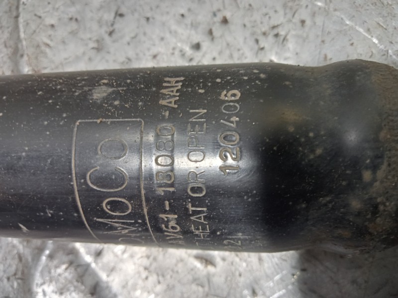 Recambio de amortiguador trasero izquierdo para ford c-max trend referencia OEM IAM AV6118080AAH  