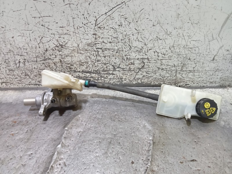 Recambio de bomba freno para ford c-max trend referencia OEM IAM 03350854051  