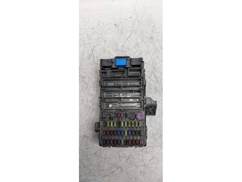 Recambio de caja reles / fusibles para honda cr-v (re) comfort referencia OEM IAM SWAG732 52555LH 