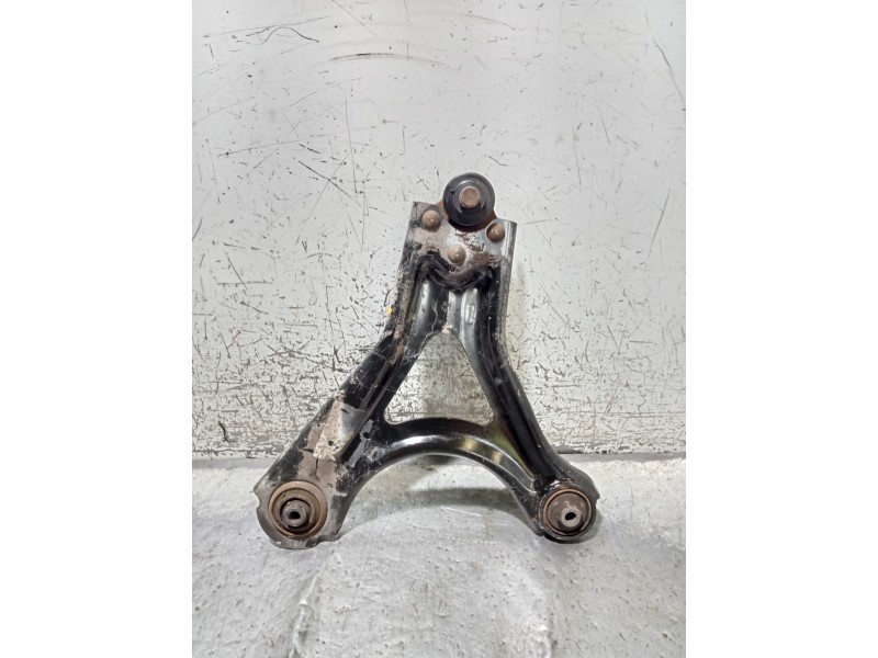 Recambio de brazo suspension inferior delantero izquierdo para ford mondeo berlina/familiar (fd) 1.8 16v cat referencia OEM IAM 