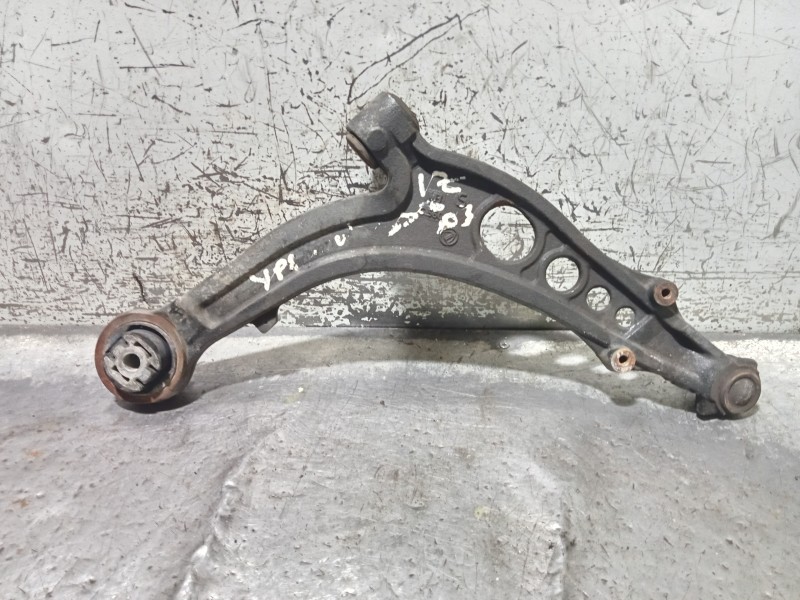 Recambio de brazo suspension inferior delantero izquierdo para lancia ypsilon (101) 1.3 multijet 16v platino (10.2006) referenci