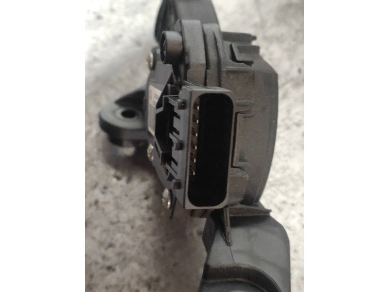 Recambio de potenciometro pedal para kia rio basic referencia OEM IAM   