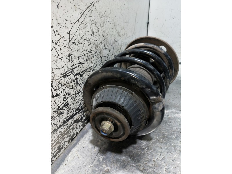 Recambio de amortiguador delantero derecho para ford mondeo berlina/familiar (fd) 1.8 16v cat referencia OEM IAM 93BB18045BJ 111