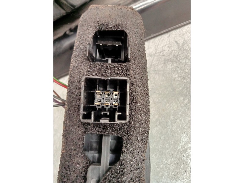 Recambio de piloto trasero derecho para ford fiesta (cbk) steel referencia OEM IAM   