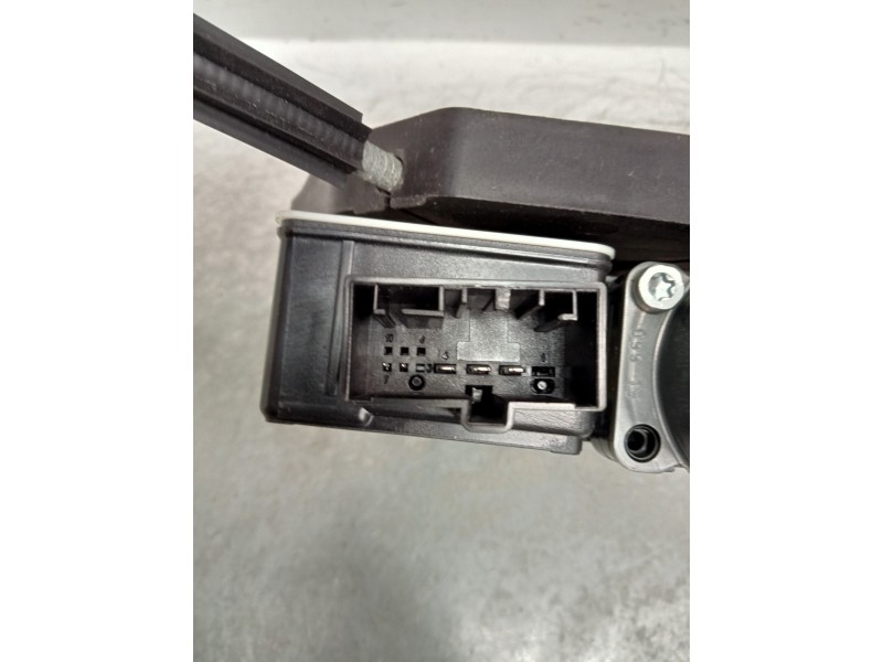 Recambio de elevalunas trasero izquierdo para volkswagen golf vii lim. gte referencia OEM IAM 5G4839461C  