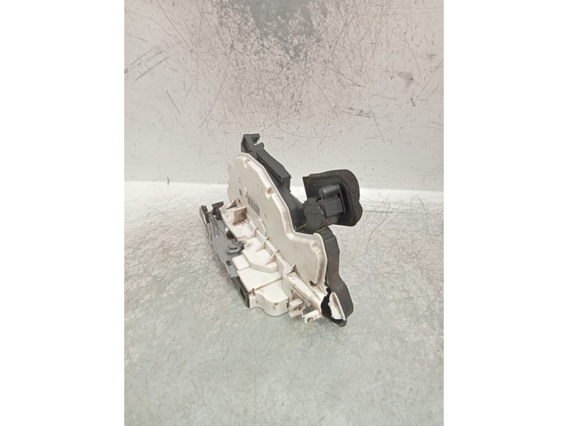 Recambio de motor cierre centralizado delantero izquierdo para volkswagen golf vii lim. gte referencia OEM IAM 5K1837015D  