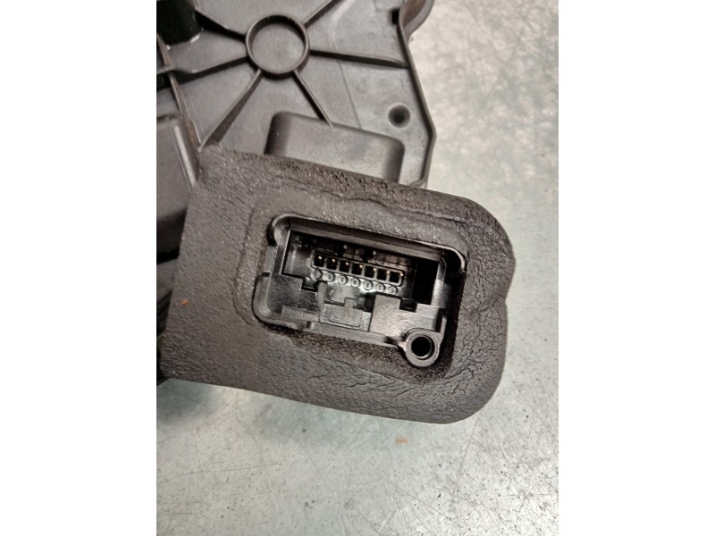 Recambio de motor cierre centralizado delantero izquierdo para volkswagen golf vii lim. gte referencia OEM IAM 5K1837015D  