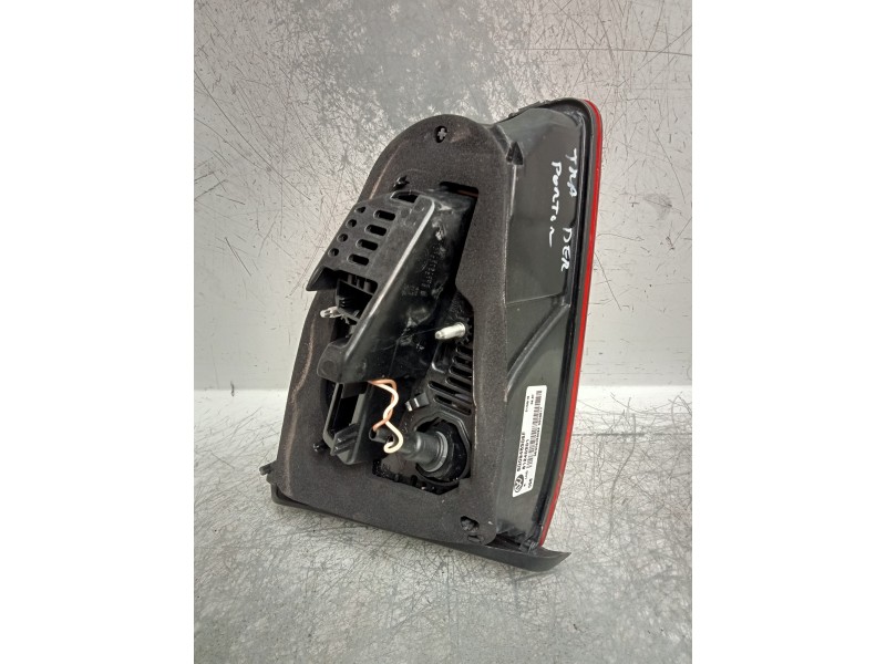 Recambio de piloto trasero derecho interior para volkswagen golf vii lim. gte referencia OEM IAM 5G0945308F  