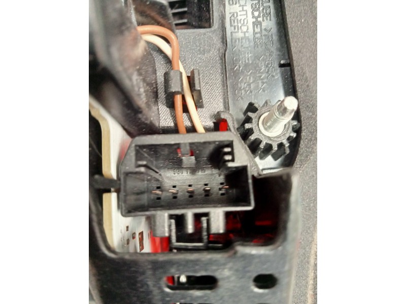 Recambio de piloto trasero derecho interior para volkswagen golf vii lim. gte referencia OEM IAM 5G0945308F  
