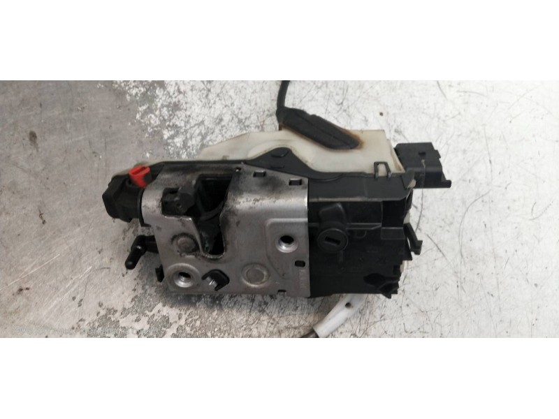 Recambio de motor cierre centralizado trasero izquierdo para citroen c4 lim. seduction referencia OEM IAM 9685351980  