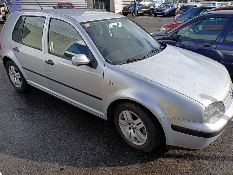 volkswagen golf iv berlina (1j1) del año 2001