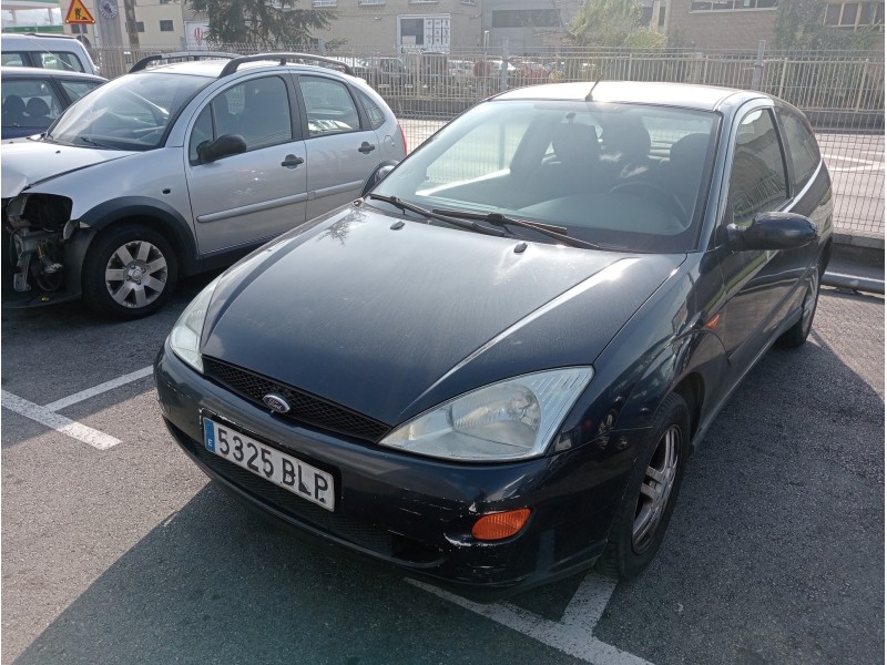 ford focus berlina (cak) del año 2001