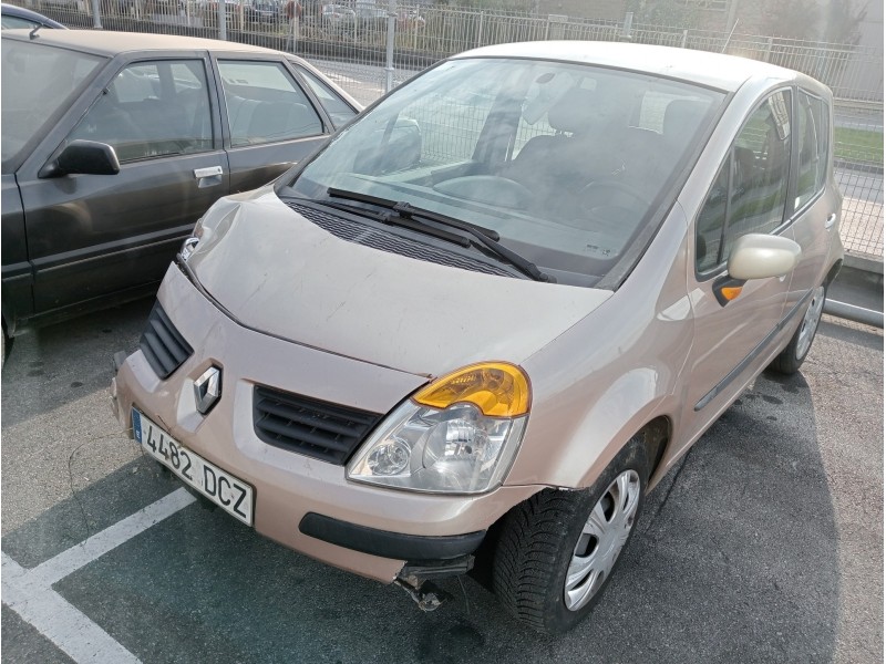 renault modus del año 2004