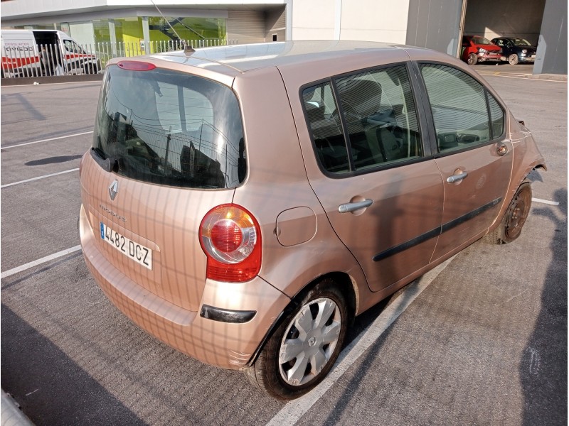renault modus del año 2004