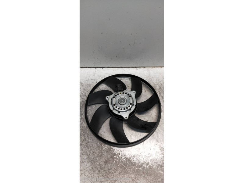 Recambio de electroventilador para peugeot 207 confort referencia OEM IAM A07101006FG  