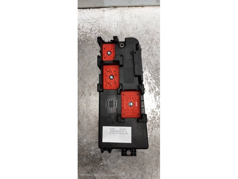 Recambio de caja reles / fusibles para opel vectra c berlina 2.2 16v dti cat (y 22 dtr / l50) referencia OEM IAM 13112918 519038