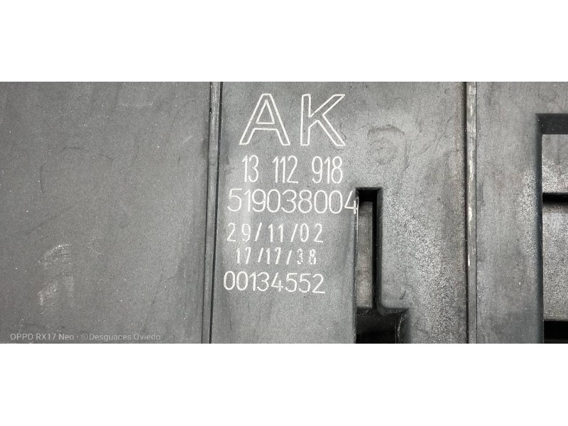 Recambio de caja reles / fusibles para opel vectra c berlina 2.2 16v dti cat (y 22 dtr / l50) referencia OEM IAM 13112918 519038