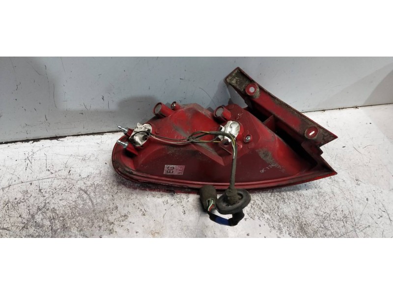 Recambio de piloto trasero derecho para chevrolet lacetti cdx referencia OEM IAM   