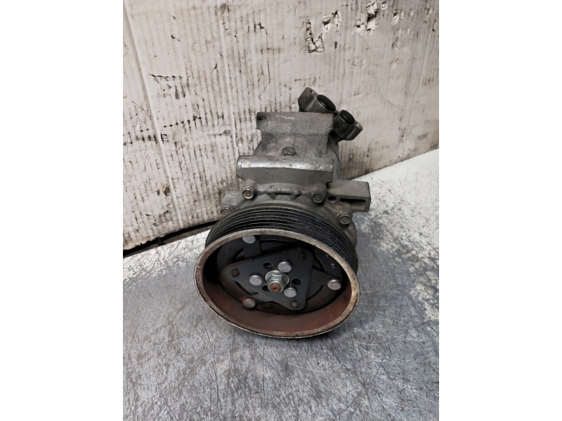 Recambio de compresor aire acondicionado para renault clio iii confort dynamique referencia OEM IAM SD6V121904 8200819568 
