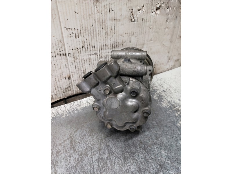 Recambio de compresor aire acondicionado para renault clio iii confort dynamique referencia OEM IAM SD6V121904 8200819568 