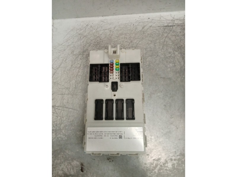 Recambio de caja reles / fusibles para bmw serie 4 coupe (f32) 435d xdrive referencia OEM IAM 6135938317801 9383317801 