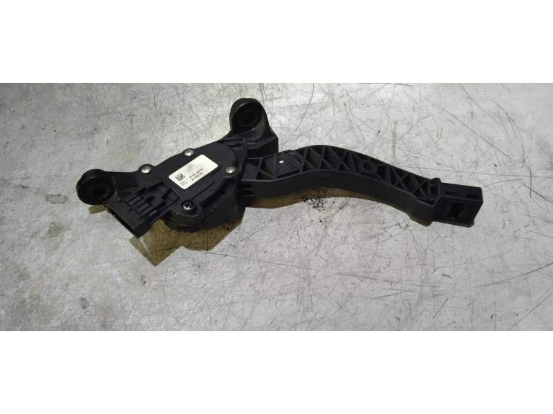 Recambio de potenciometro pedal para kia cee´d 1.6 gdi cat referencia OEM IAM A10032700A6100  