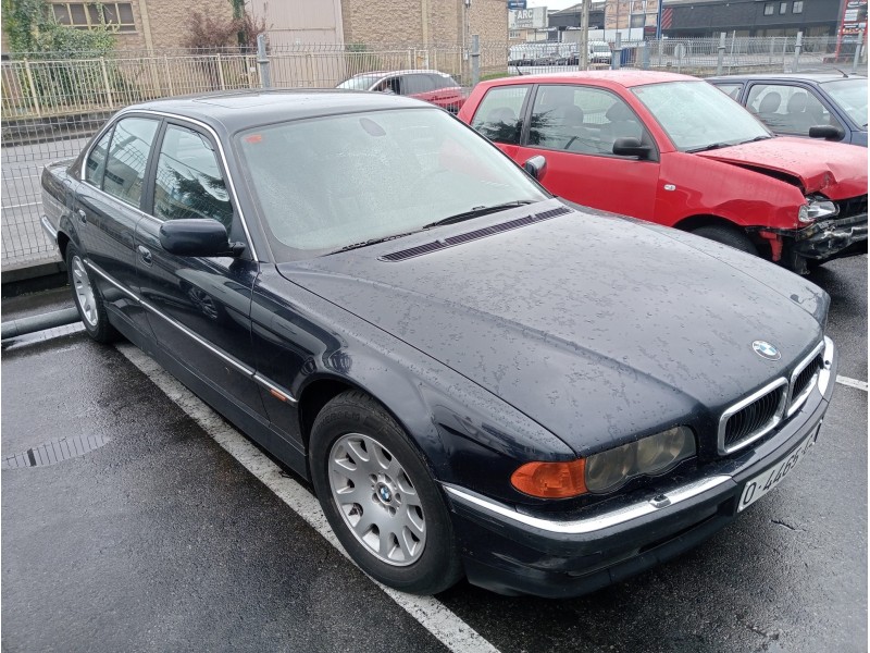 bmw serie 7 (e38) del año 2000